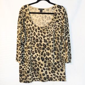 Leopard Print 3/4 length Sleeved Scoop Neckline Silk Blend Top